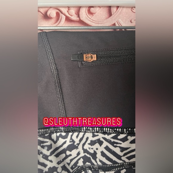 Lululemon Pace Pusher High Rise Crop Leggings Black White Animal Print Size 6 - Picture 5 of 9